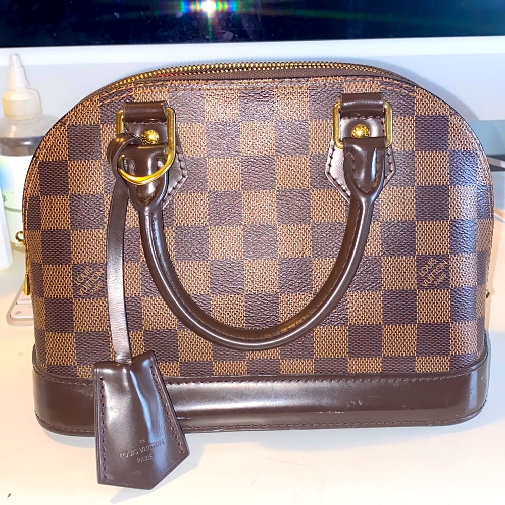 ‼️SOLD‼️ Authentic Louis Vuitton Alma BB